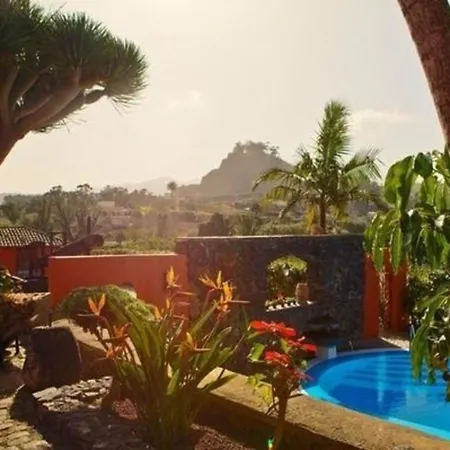 In La Caridad Mit Terrasse, Grill Und Whirlpool * Adelantado