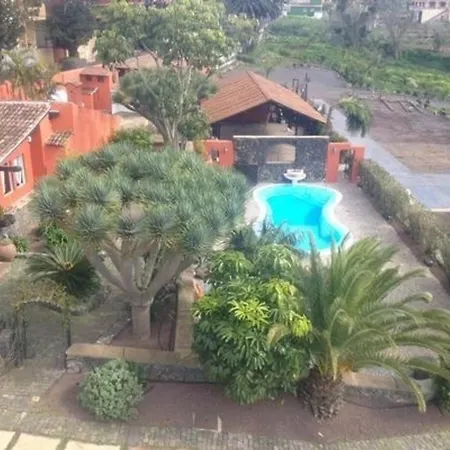 Holiday home In La Caridad Mit Terrasse, Grill Und Whirlpool *